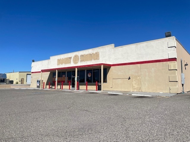 Primary Photo Of 2054 Commercial Way, Bullhead City Freestanding For Sale