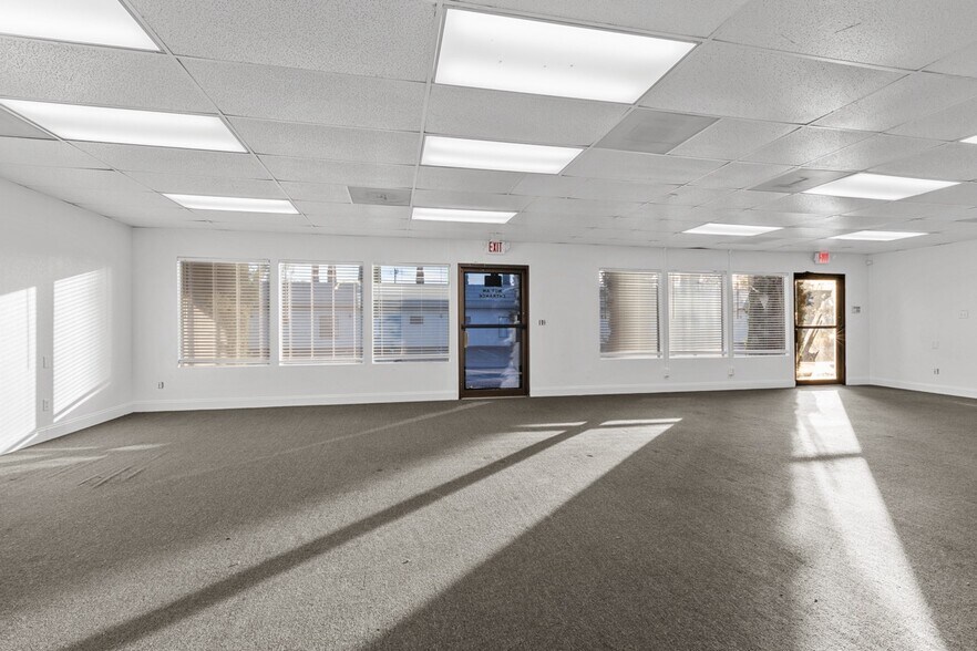 More Photos Of 4800 Manzanita Ave, Carmichael Office Residential For Lease