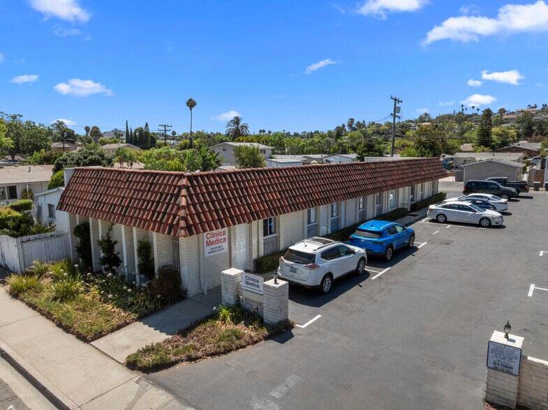 More Photos Of 1027 E Grand Ave, Escondido Medical For Lease