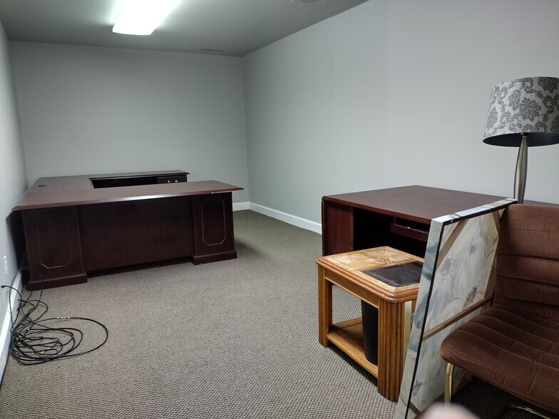 More Photos Of 503 W 2600 S, Bountiful Office For Lease