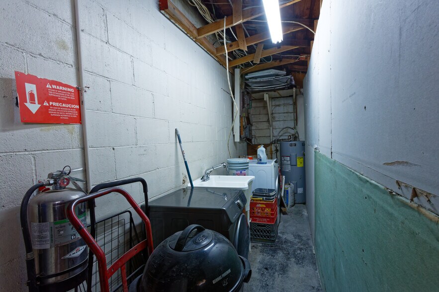 More Photos Of 112 Main St, Elma Flex For Sale