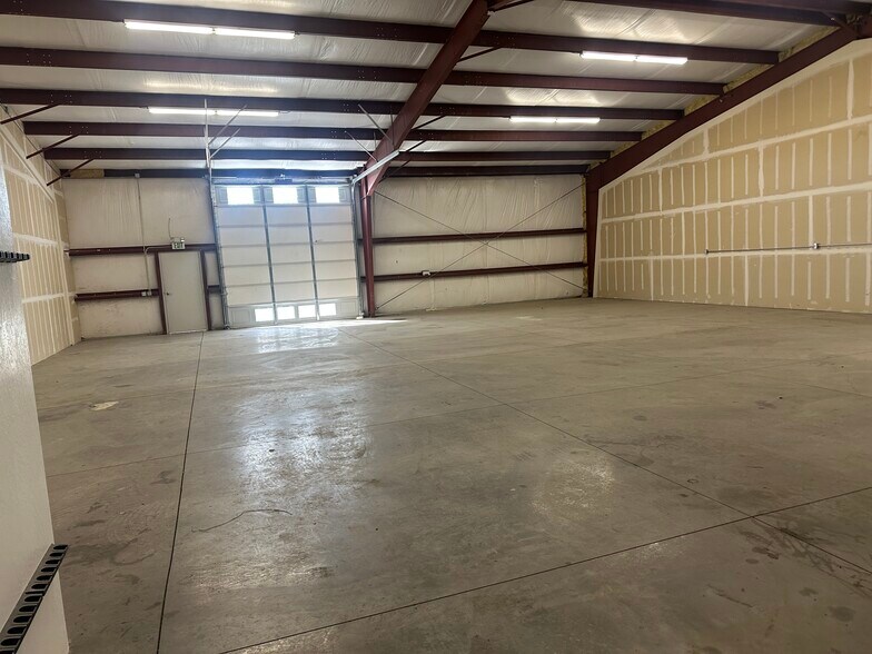 More Photos Of 19 PPF Way, Mound House Warehouse For Lease