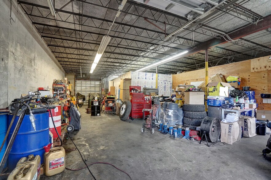 More Photos Of 850 NW 12th Ter, Pompano Beach Warehouse For Sale