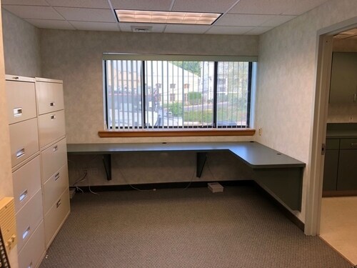 More Photos Of 58 School St, Glen Cove Office For Lease