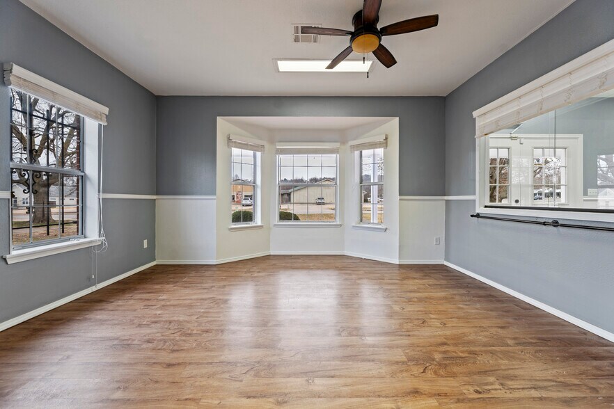 More Photos Of 71 Colt Square Dr, Fayetteville Loft Creative Space For Sale