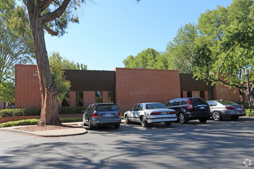 More Photos Of 400-404 N Wiget Ln, Walnut Creek Medical For Lease