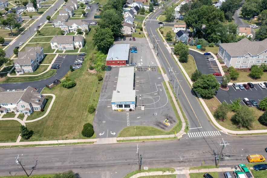 More Photos Of 2360 Corbin Ave, New Britain Carwash For Sale
