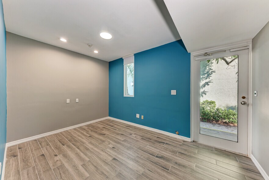 More Photos Of 1771 Manatee Ave W, Bradenton Loft Creative Space For Lease