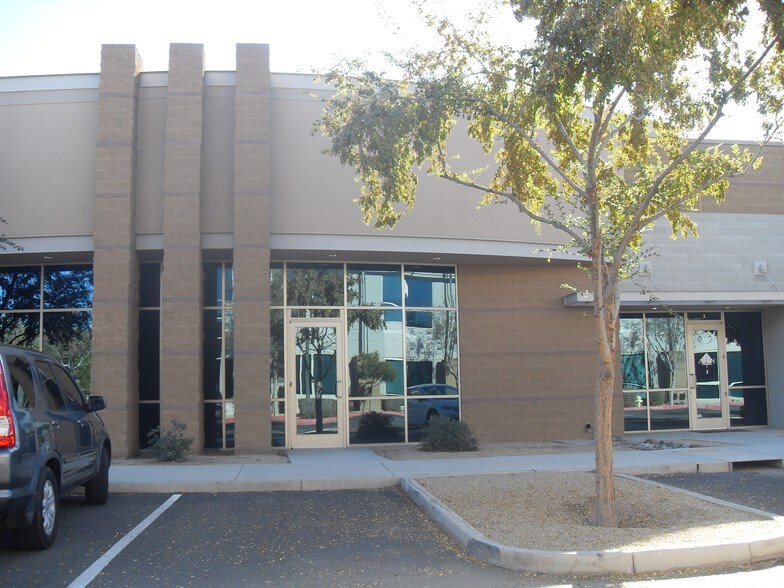 More Photos Of 5700 W Chandler Blvd, Chandler Coworking Space