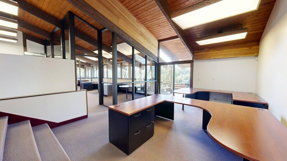 More Photos Of 11 E Airport Rd, Billings Office For Sale