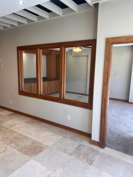 More Photos Of 6500 University Ave, Windsor Heights Apartments For Lease