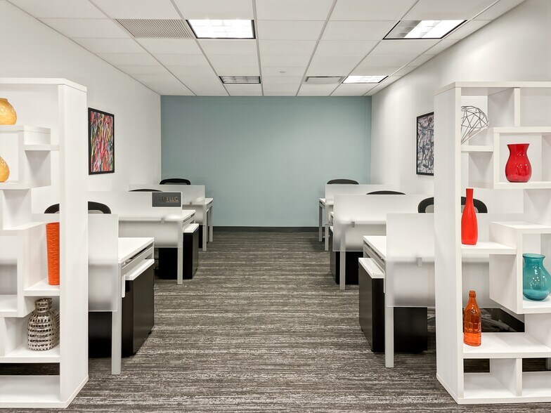 More Photos Of 1325 Avenue of the Americas, New York Coworking Space