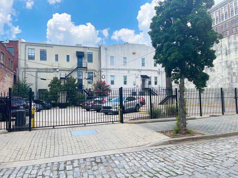 More Photos Of 2121 1st Ave N, Birmingham Office For Sale