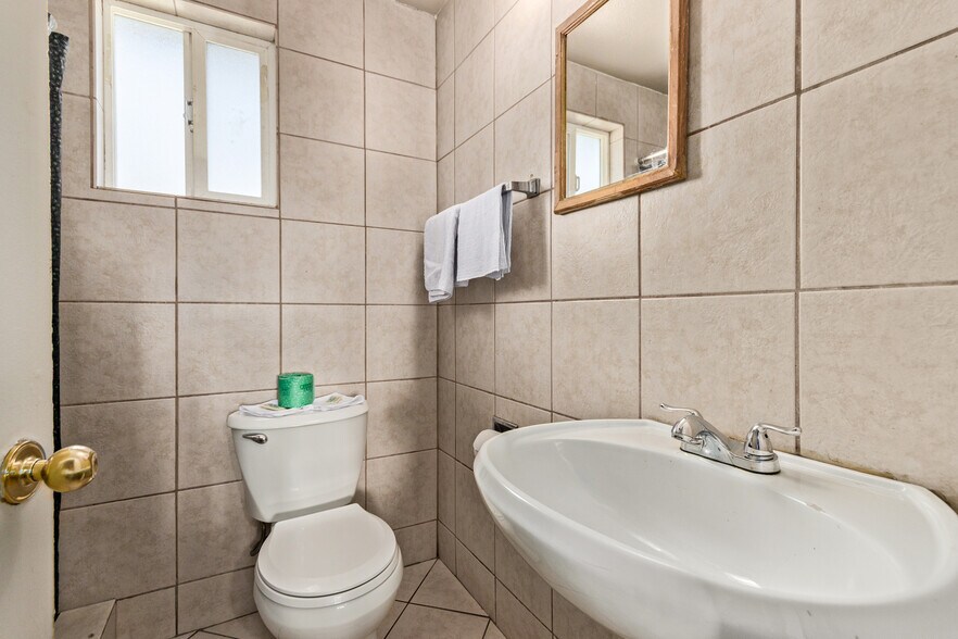 More Photos Of 8008 E Main St, Mesa Hotel For Sale