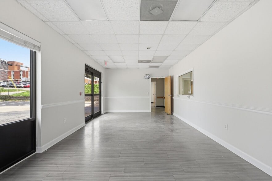 More Photos Of 744 Hartness Rd, Statesville Medical For Sale