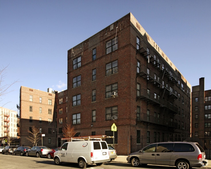 More Photos Of 1730 Harrison Ave, Bronx Apartments For Lease
