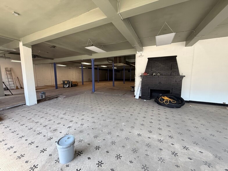 More Photos Of 221-223 E 9th Ave, Homestead Warehouse For Lease