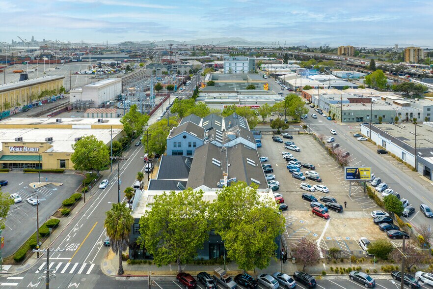 More Photos Of 550-590 2nd St, Oakland Office For Lease