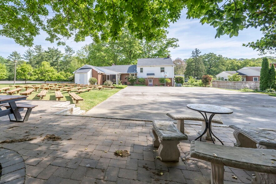 More Photos Of 7740 Cherokee Rd, Richmond Religious Facility For Sale