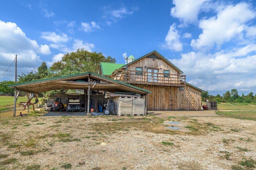 More Photos Of 1441 Salem Rd, Brenham Specialty For Sale