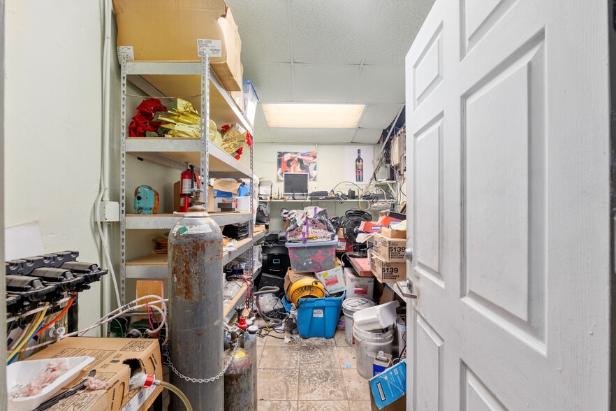 More Photos Of 14960 Main St, Alachua Restaurant For Lease