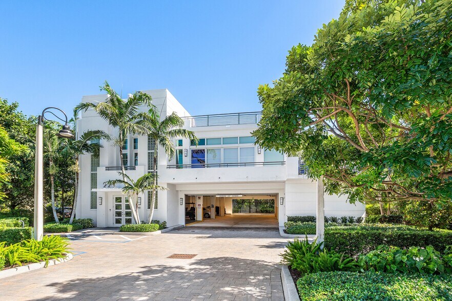More Photos Of 226 Palm Ct, Delray Beach Medical For Sale