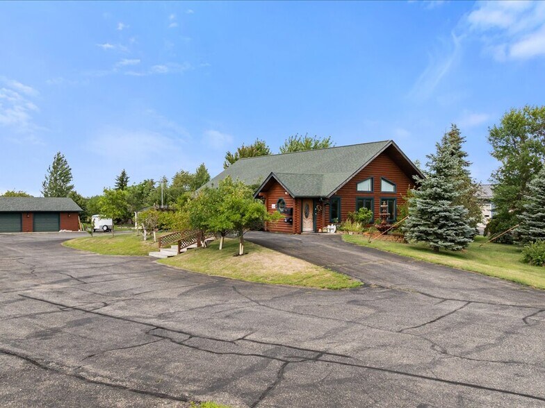 More Photos Of 1435 Anne St NW, Bemidji Office For Sale