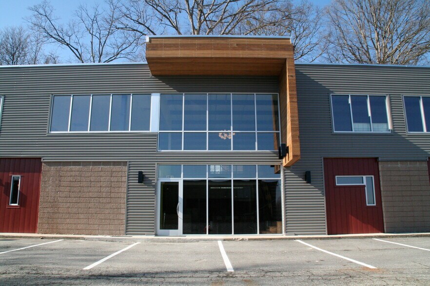 More Photos Of 1431 Woodmont Ln NW, Atlanta Industrial For Sale
