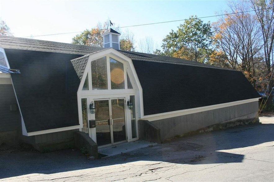 More Photos Of 32 Lafayette St, Claremont Freestanding For Sale