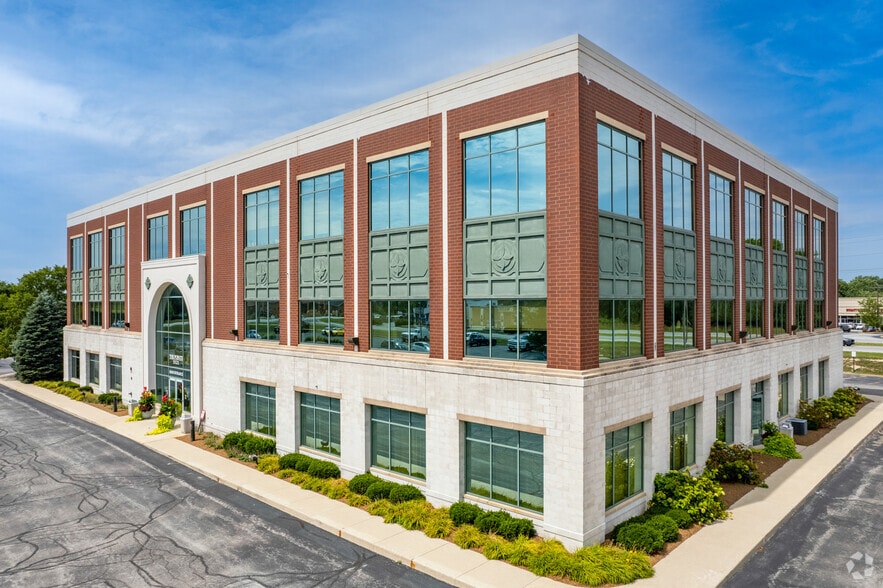 More Photos Of 5521 W Lincoln Hwy, Schererville Medical For Lease