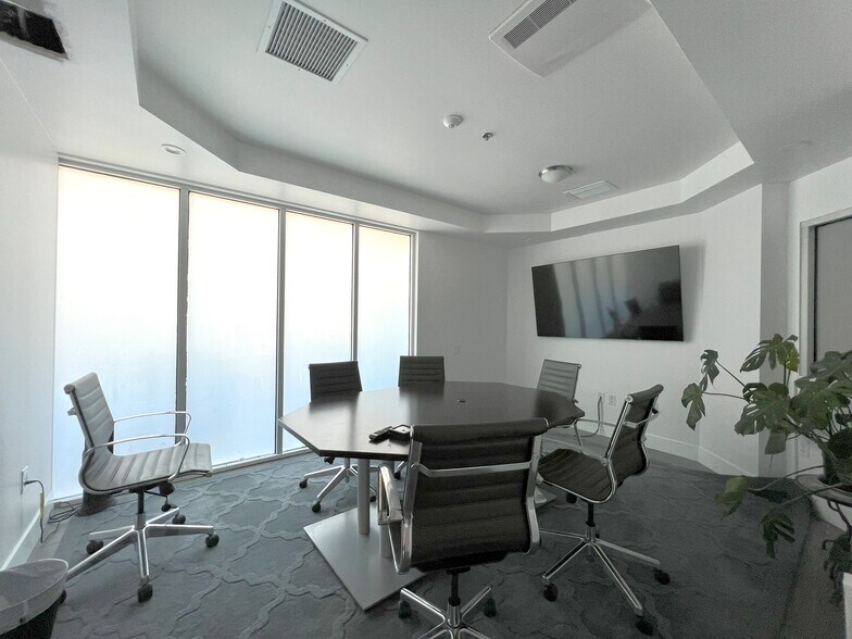 More Photos Of 560 S Mathilda Ave, Sunnyvale Medical For Lease