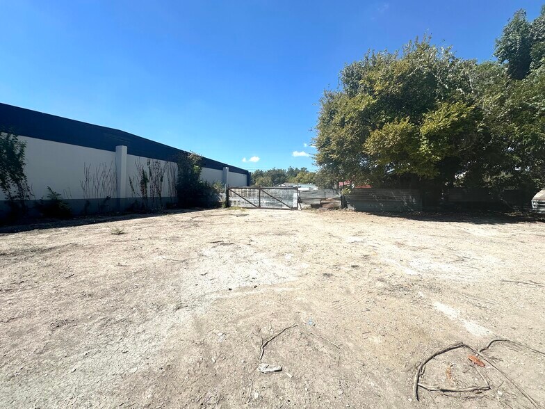 More Photos Of 817 Airport Blvd, Austin Restaurant For Sale