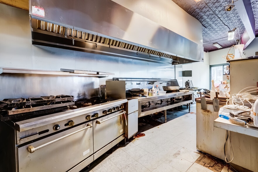 More Photos Of 1132 Monroe Ave, Rochester Freestanding For Lease