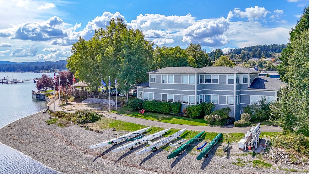 More Photos Of 3212 Byron St, Silverdale Office For Sale
