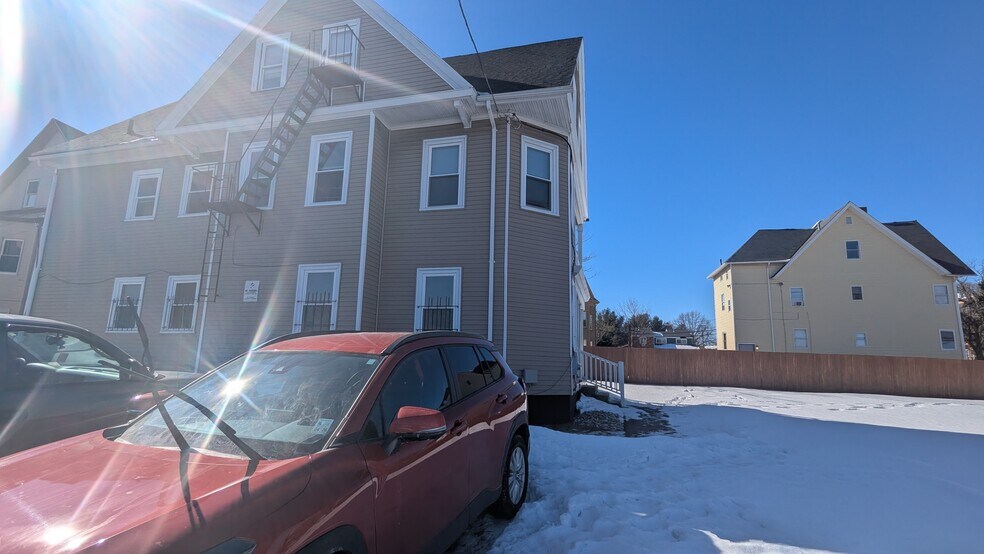 More Photos Of 15-17 Emmett St, Providence Apartments For Sale