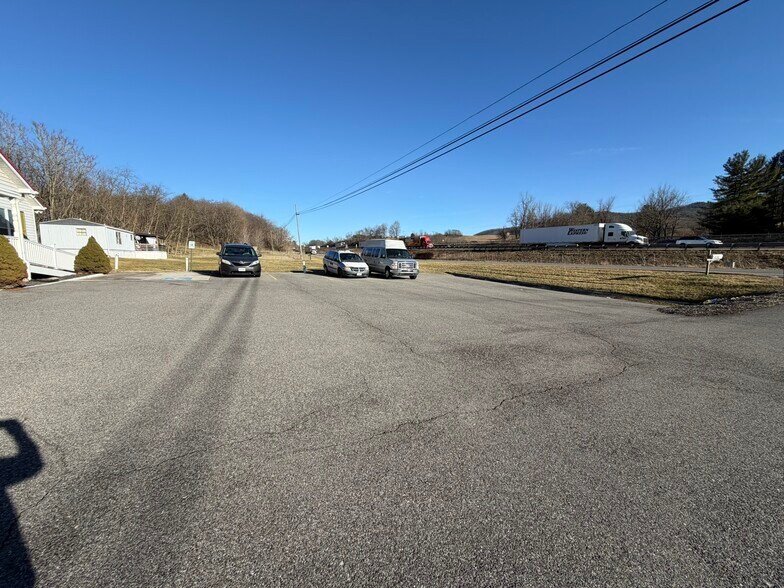 More Photos Of 602 E Lee Hwy, Wytheville Freestanding For Sale