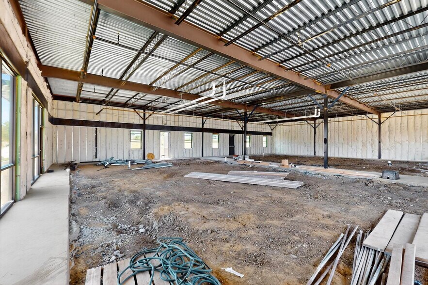 More Photos Of 8500 Olympus Blvd, Irving Office For Sale