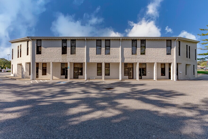 More Photos Of 101 W Ridgely Rd, Lutherville Medical For Lease