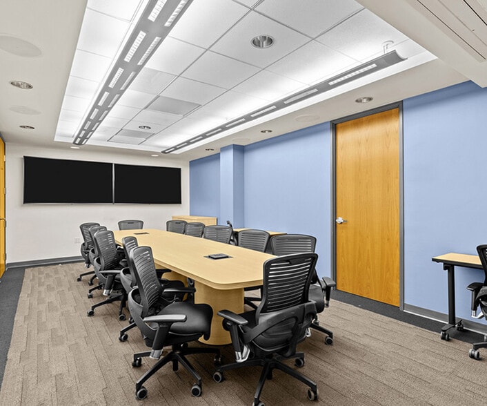 More Photos Of 4676 Admiralty Way, Marina Del Rey Office For Lease