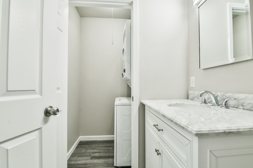 More Photos Of 5202 Bangor Ave, Lubbock Apartments For Sale