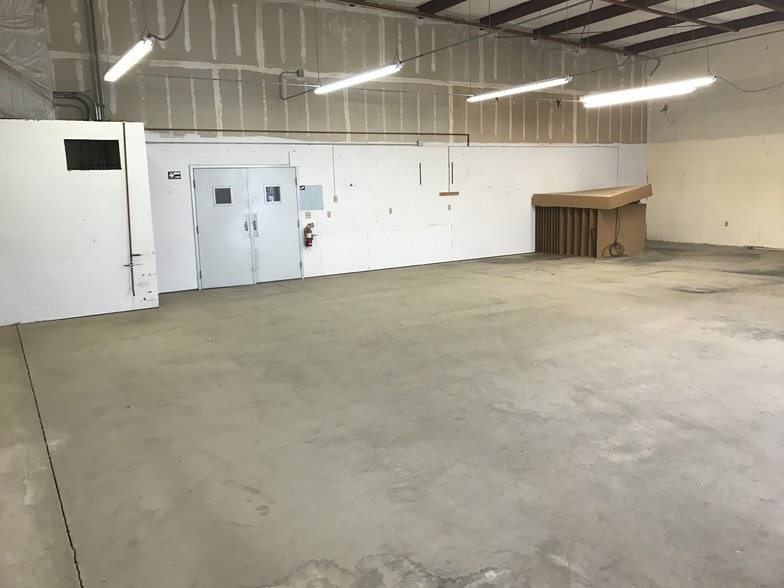 More Photos Of 226 N 1st St, Turlock Freestanding For Sale