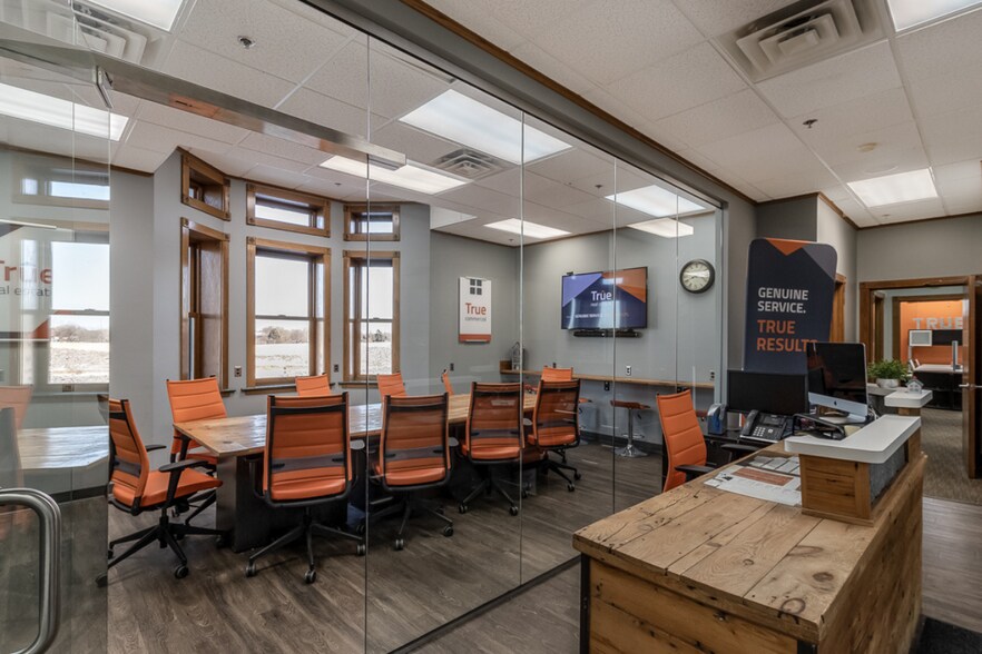 More Photos Of 112-142 S Riverfront Dr, Mankato Office For Lease