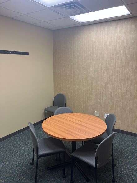 More Photos Of 3000 Elbee Rd, Moraine Bank For Lease