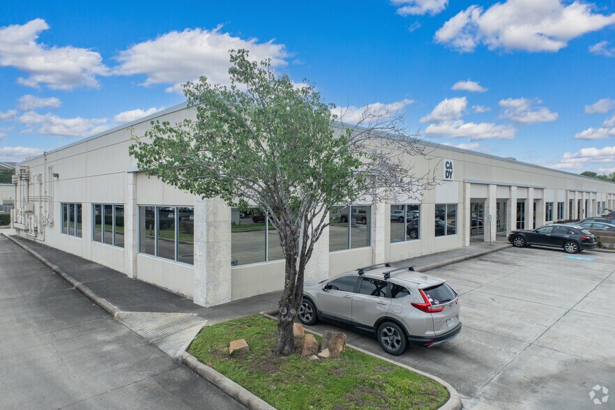 More Photos Of 11300 Richmond Ave, Houston Coworking Space