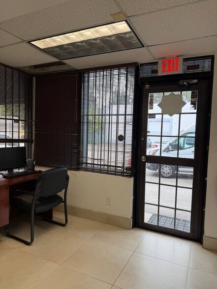 More Photos Of 2200-2202 NW 93rd Ave, Miami Warehouse For Lease