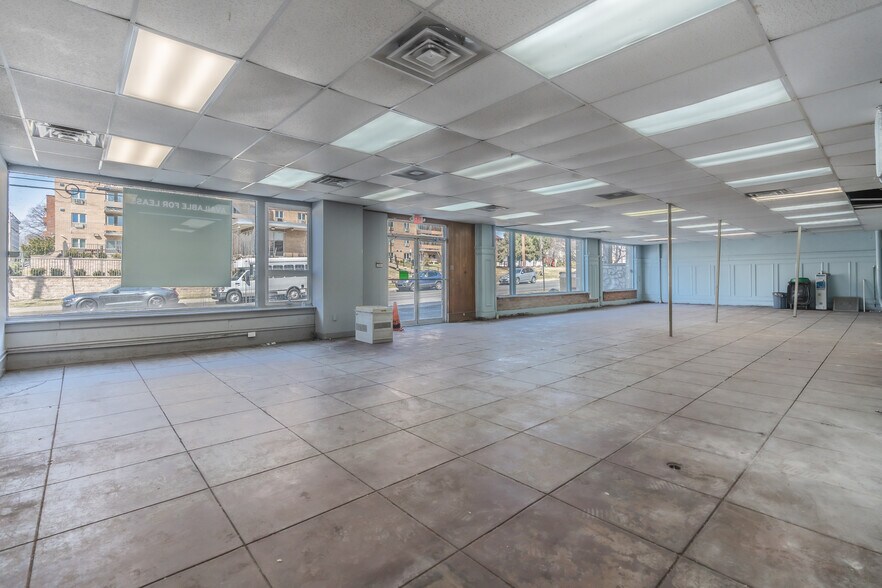 More Photos Of 1518 W Walnut St, Allentown Light Distribution For Lease