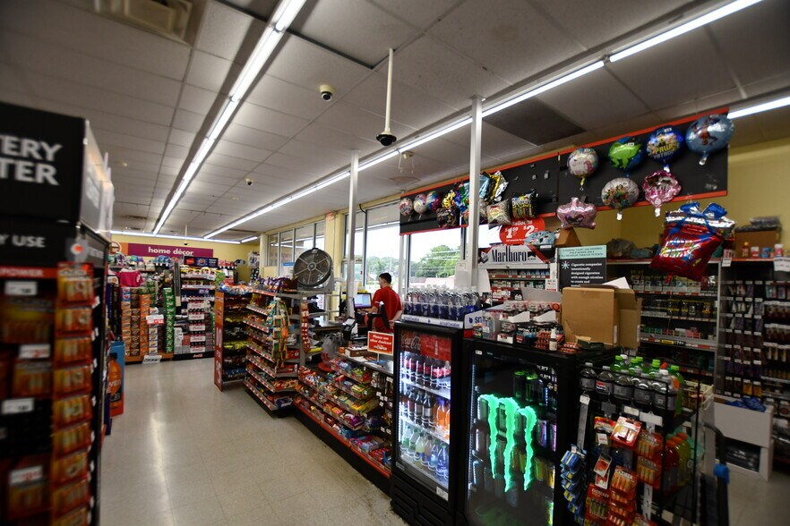 More Photos Of 1016 Winchester Rd, Irvine Freestanding For Lease