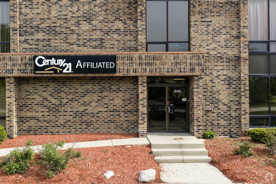 More Photos Of 930 W 175th St, Homewood Office For Sale