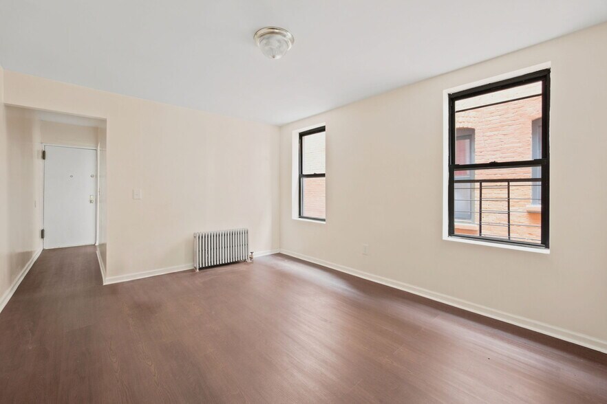 More Photos Of 258 Woodworth Ave, Yonkers Apartments For Sale
