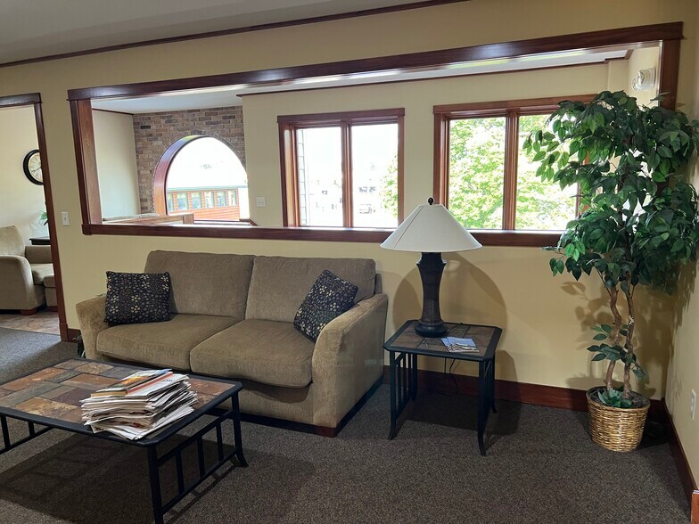 More Photos Of 104 Park Ave N, Park Rapids Medical For Lease